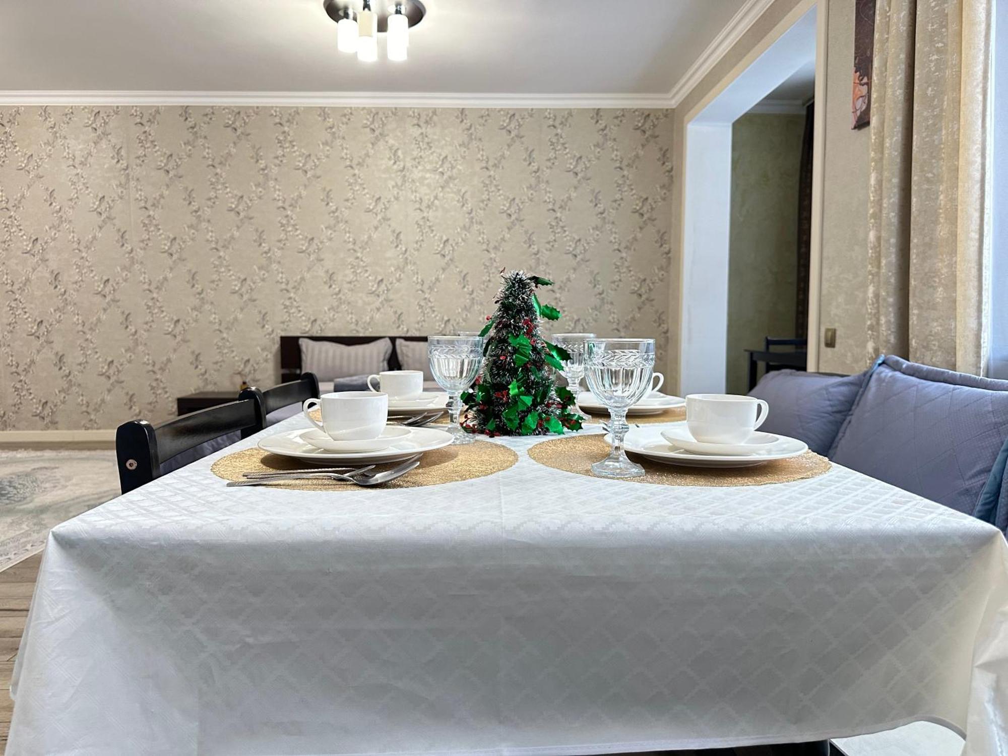 شقة Vostochnyi Park Apartament In The Center Of الماتي المظهر الخارجي الصورة
