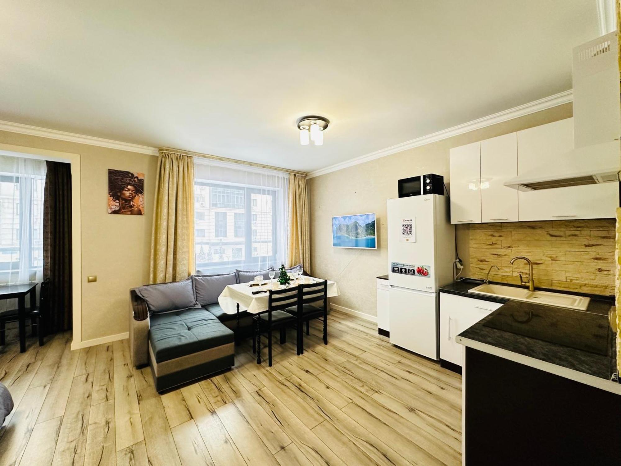 شقة Vostochnyi Park Apartament In The Center Of الماتي المظهر الخارجي الصورة