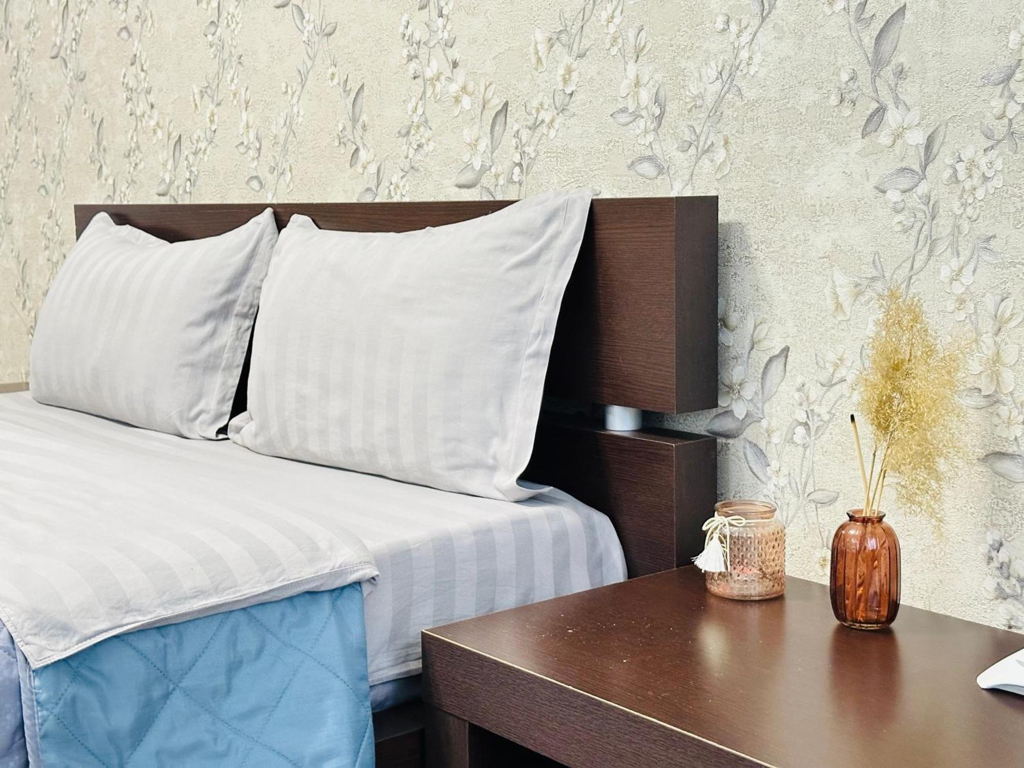 شقة Vostochnyi Park Apartament In The Center Of الماتي المظهر الخارجي الصورة