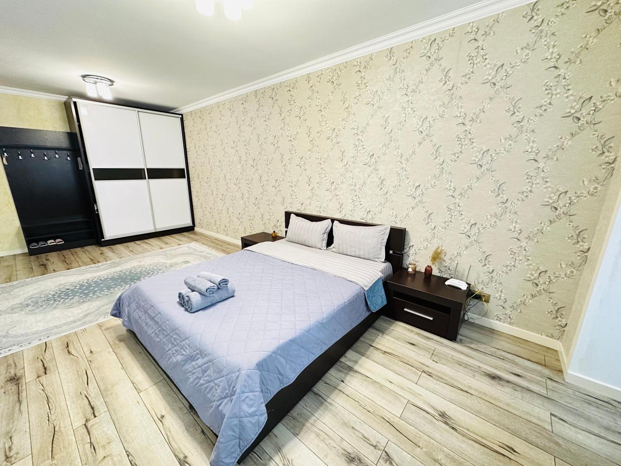 شقة Vostochnyi Park Apartament In The Center Of الماتي المظهر الخارجي الصورة