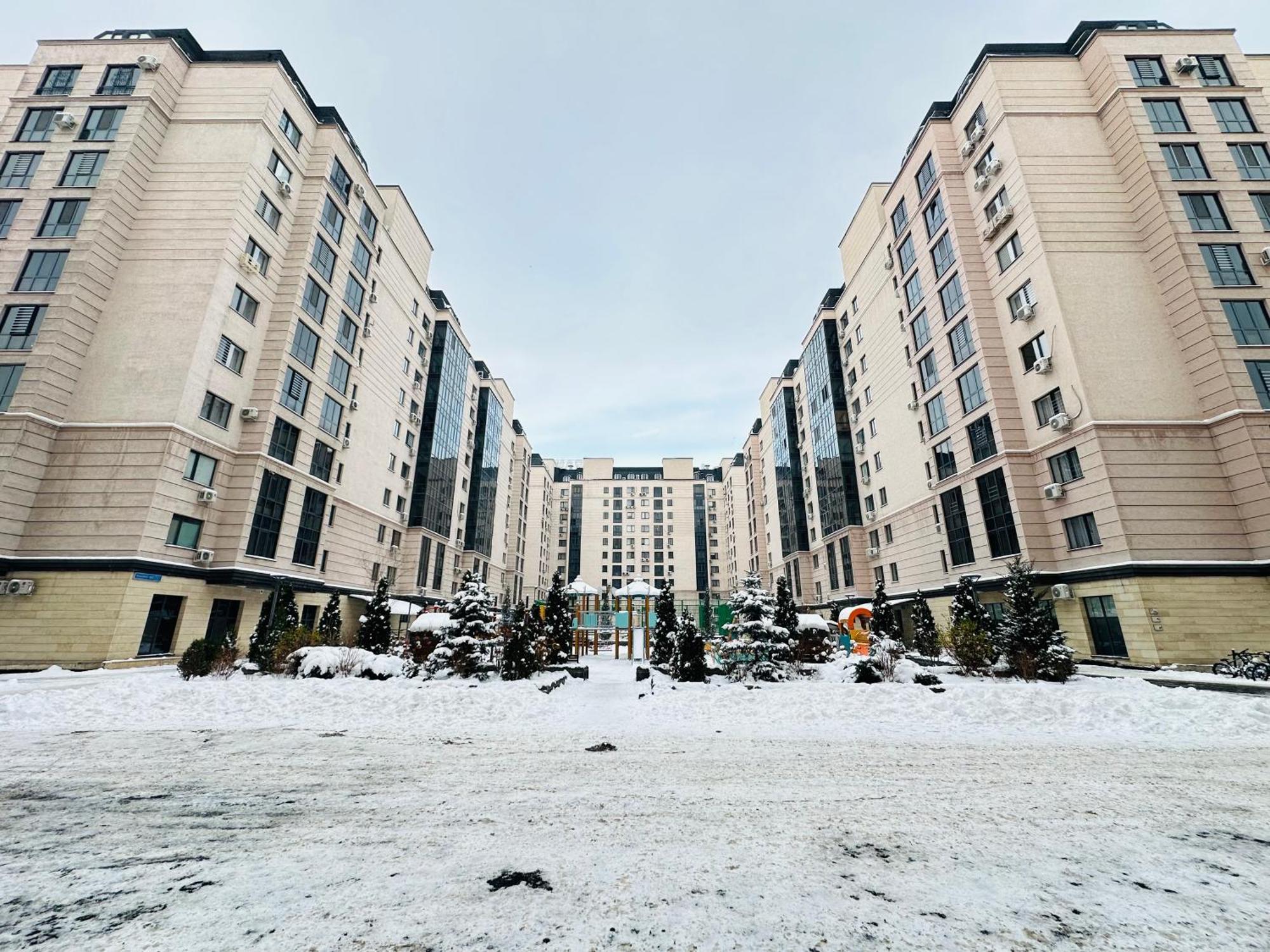 شقة Vostochnyi Park Apartament In The Center Of الماتي المظهر الخارجي الصورة